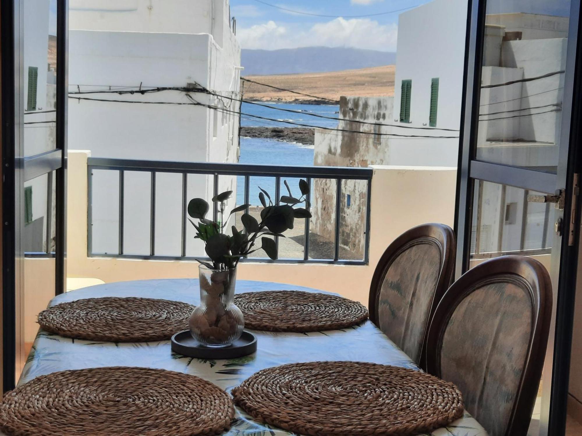 Balcon De Caleta Apartment Caleta de Caballo Room photo